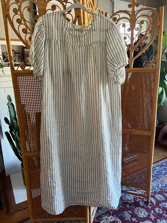 Gillian Stevens Dresses & Skirts - Gillian Stevens Cosette Dress Size 3 EUC